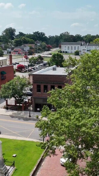 1100 Main St, Newberry, SC à vendre - Vidéo sur l’annonce professionnelle – Image 2 sur 50