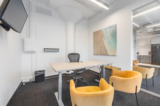 325 W Huron St, Chicago, IL à louer Photo intérieure– Image 2 sur 6