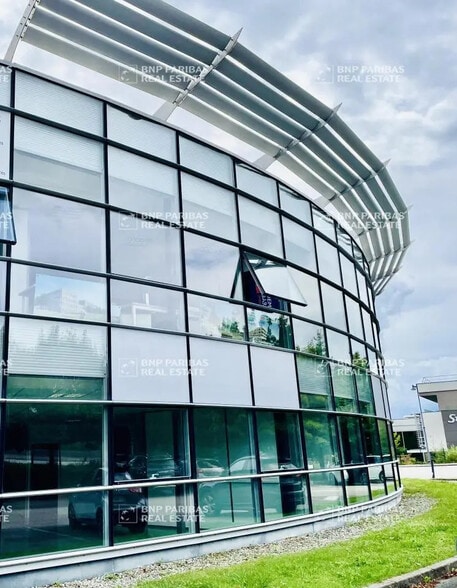 Bureau dans Annecy à louer - Photo de l’immeuble – Image 3 sur 11