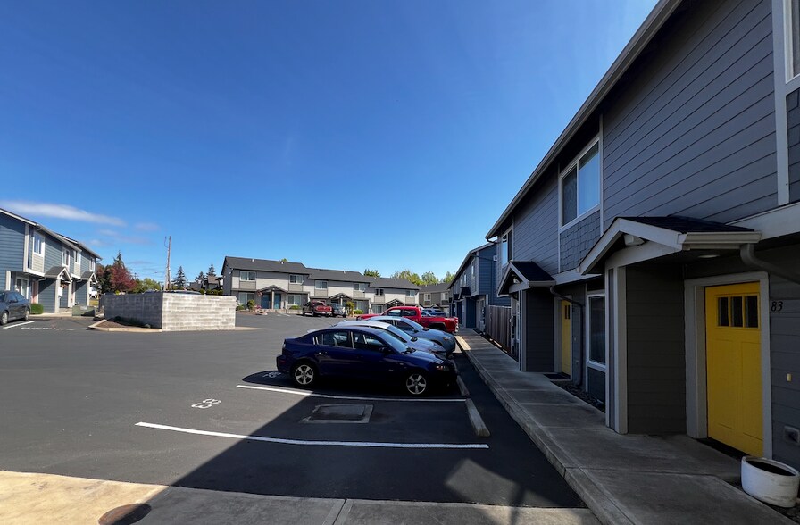 624 SW Drumwood Ave, Mcminnville, OR à vendre - Photo de l’immeuble – Image 3 sur 24