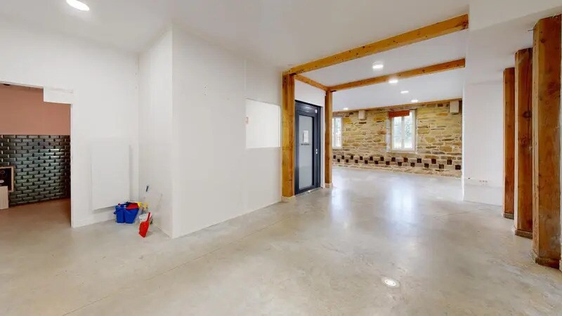 Local commercial dans Douarnenez à louer - Photo de l’immeuble – Image 3 sur 11