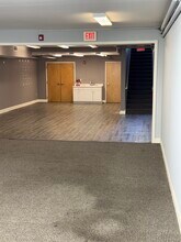 106 E Lancaster Ave, Wayne, PA à louer Photo de l’immeuble– Image 2 sur 2