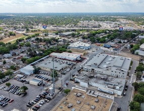 130 E Zavalla, San Antonio, TX - Vue aérienne vue de carte - Image1