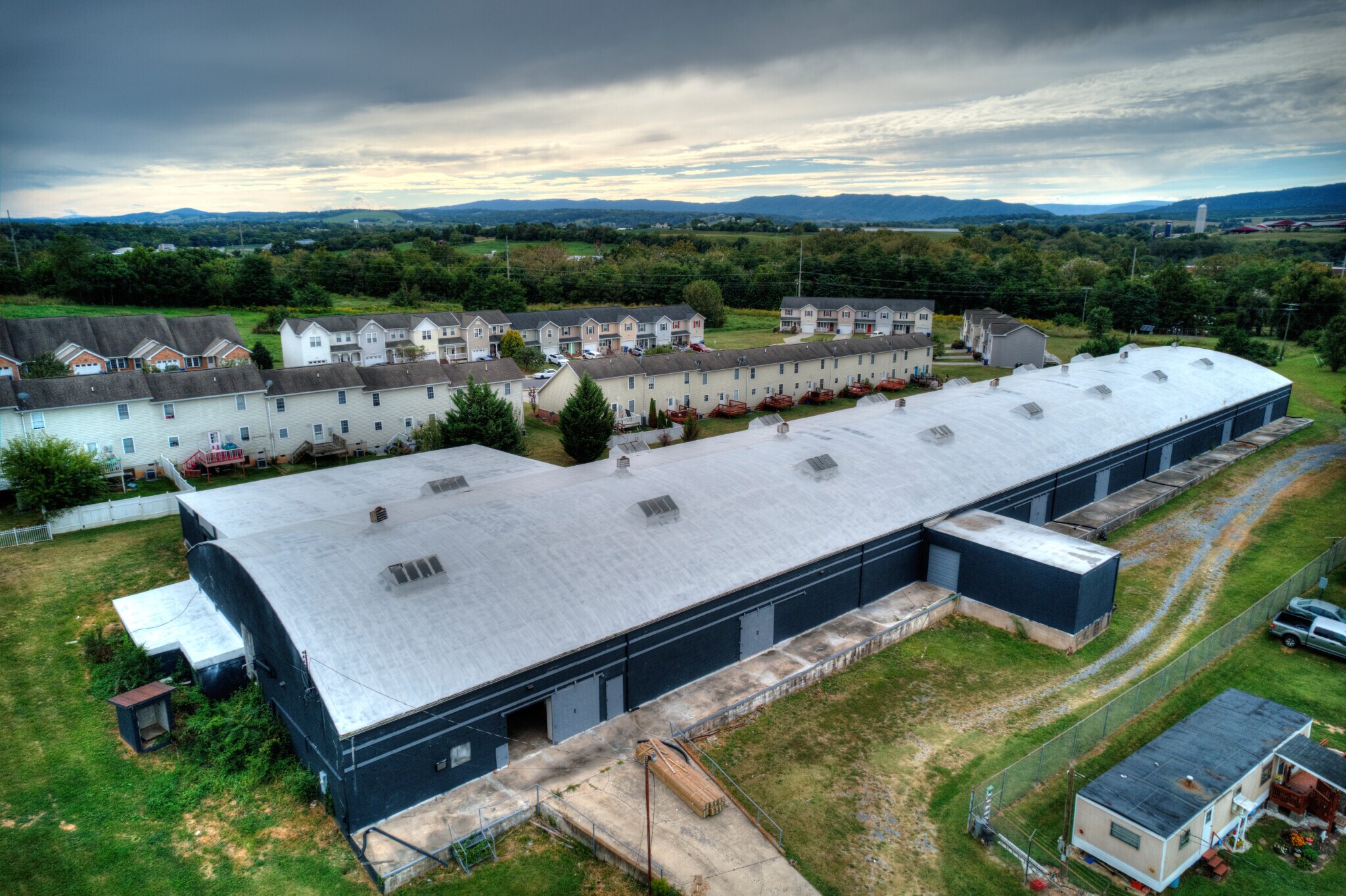 110 McCauley Dr, Timberville, VA à vendre Photo de l’immeuble– Image 1 sur 40