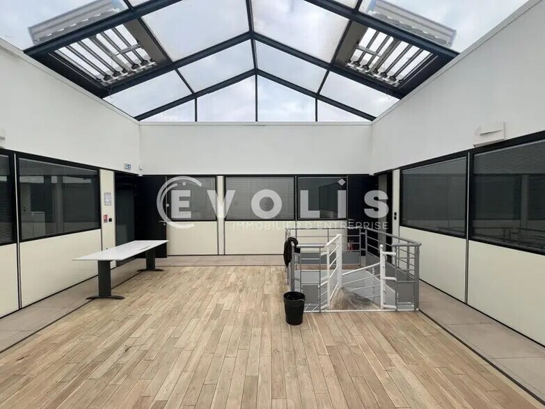 Local d'activités dans Villiers-sur-Marne à vendre - Photo intérieure – Image 2 sur 14