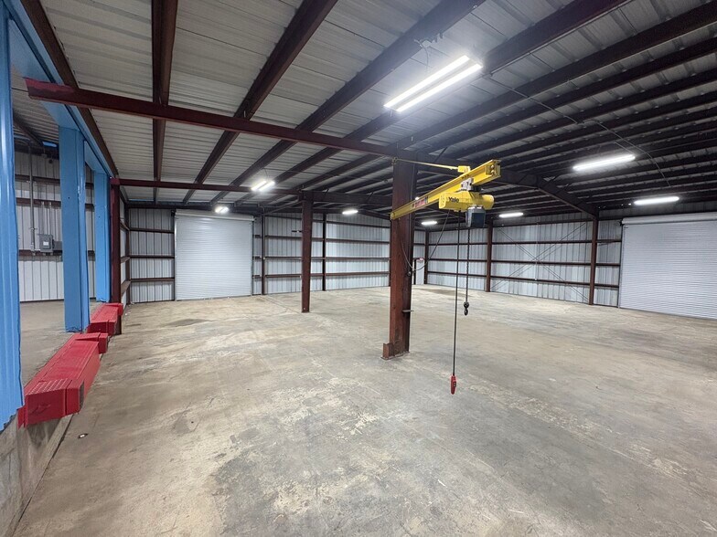 2001 Zapata St, Freeport, TX à louer - Photo de l’immeuble – Image 2 sur 8