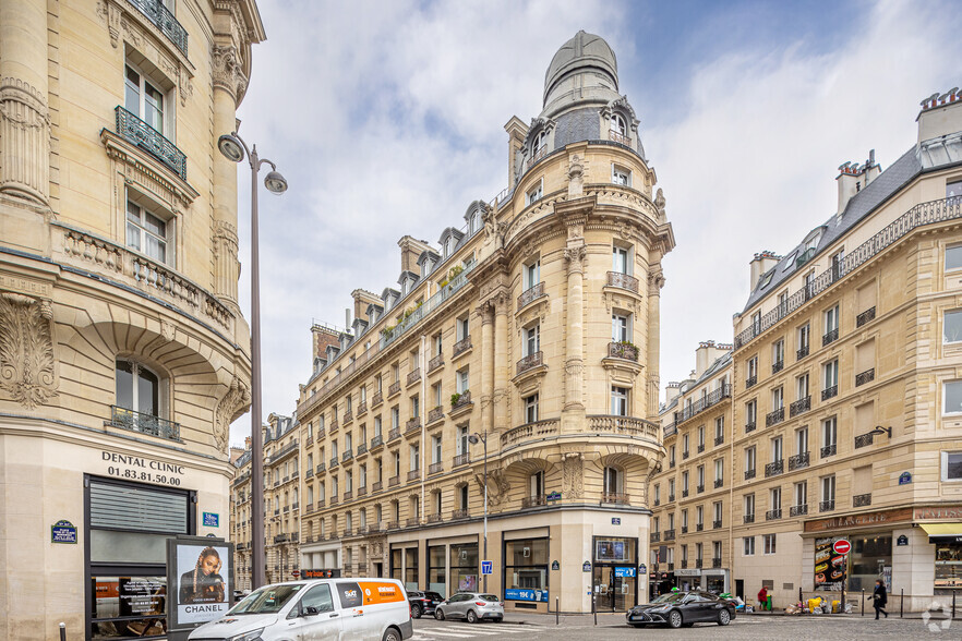 2 Rue Villaret De Joyeuse, Paris à louer - Photo principale – Image 1 sur 5