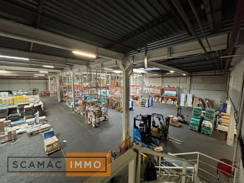 Industriel/Logistique dans Villejust à louer - Photo de l’immeuble – Image 2 sur 9