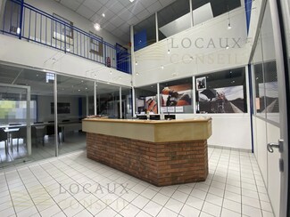 Plus de détails pour Local d'activités à louer