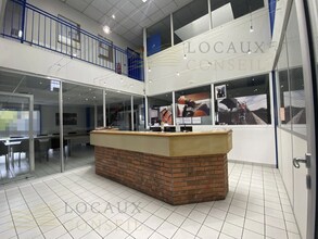 Local d’activités dans Méry-sur-Oise à louer Photo intérieure– Image 1 sur 10