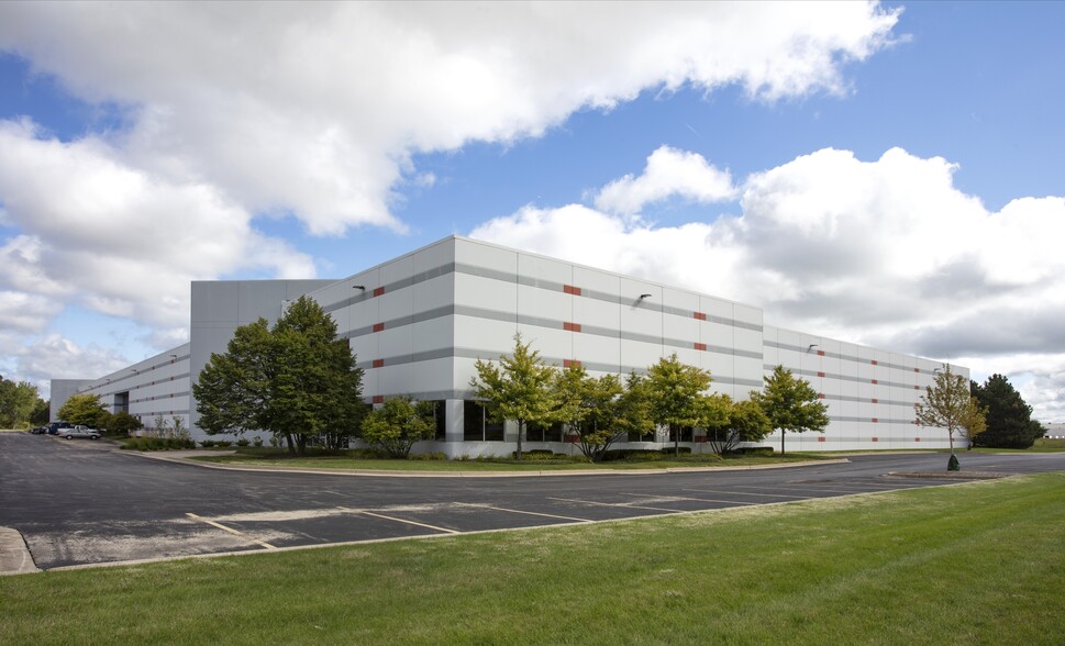 711 Fairview Dr, Dekalb, IL à louer - Photo de l’immeuble – Image 1 sur 5