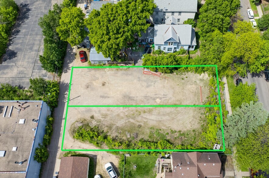 2828 27th Avenue South, Minneapolis, MN à vendre - Photo de l’immeuble – Image 3 sur 11