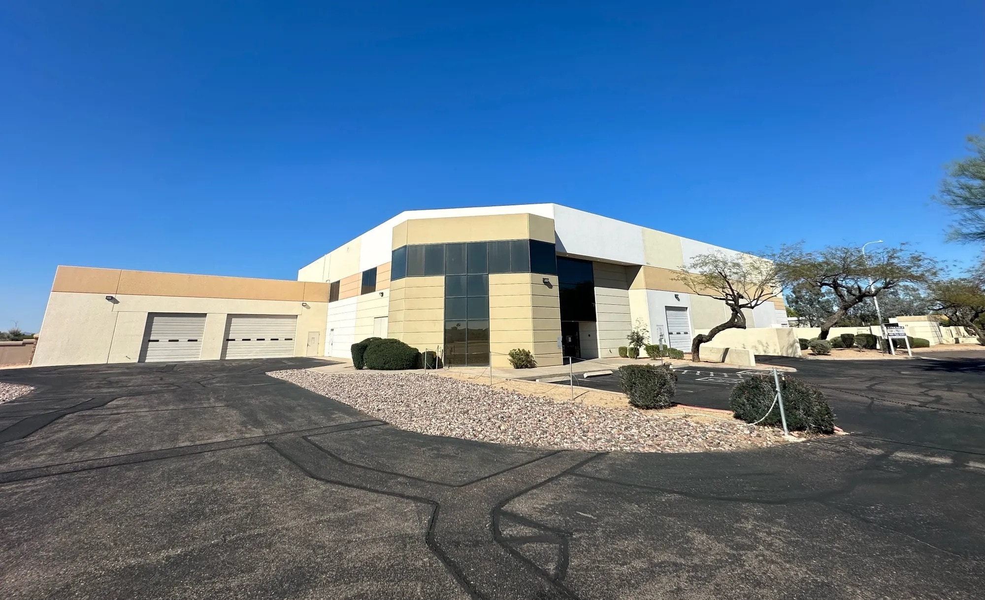 4140 W Mercury Way, Chandler, AZ à vendre Photo principale– Image 1 sur 11