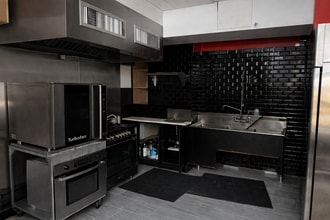 676 Nostrand Ave, Brooklyn, NY à louer Photo intérieure– Image 1 sur 4