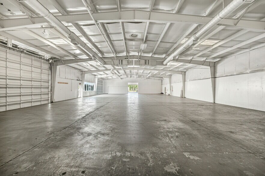 2020 Taylor Rd, Roseville, CA à louer - Photo de l’immeuble – Image 3 sur 14