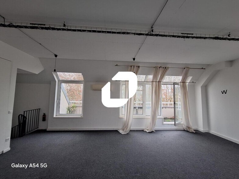 Bureau dans Boulogne Billancourt à louer - Photo intérieure – Image 3 sur 6