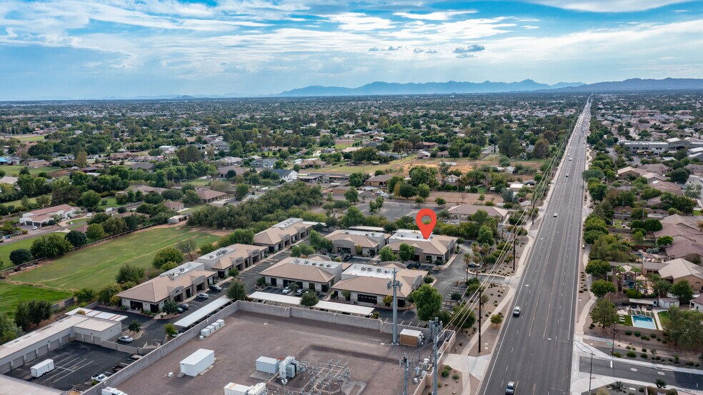 633 E Ray Rd, Gilbert, AZ à vendre - Photo de l’immeuble – Image 3 sur 10