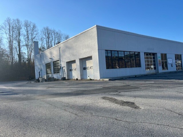 1021 Route 22, Brewster Village, NY à vendre - Photo de l’immeuble – Image 3 sur 5
