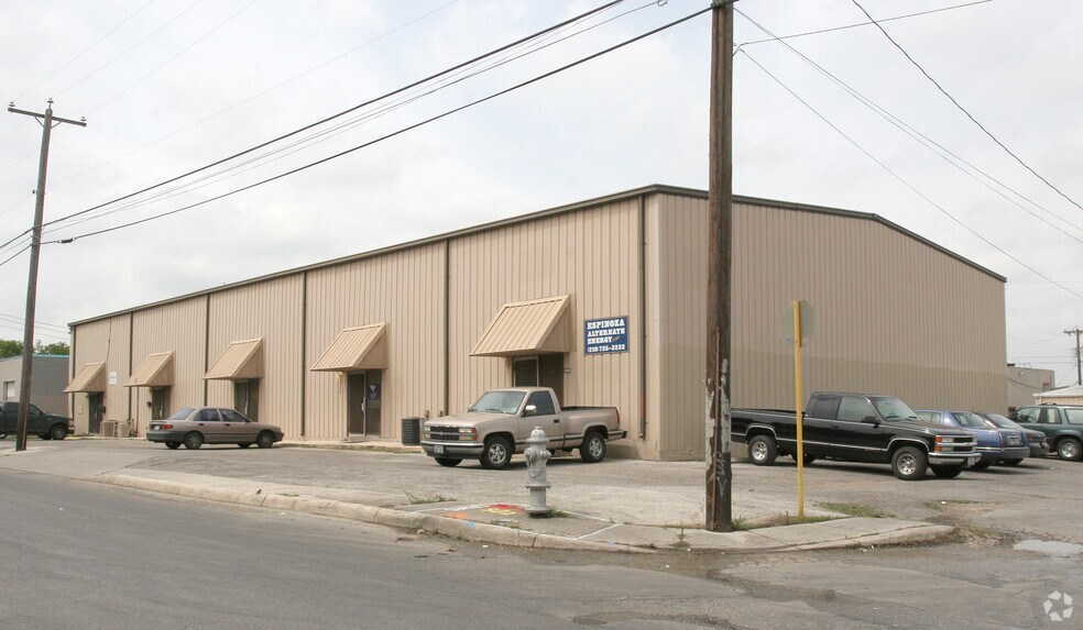 1715-1723 Capitol Ave, San Antonio, TX à louer - Photo de l’immeuble – Image 2 sur 8