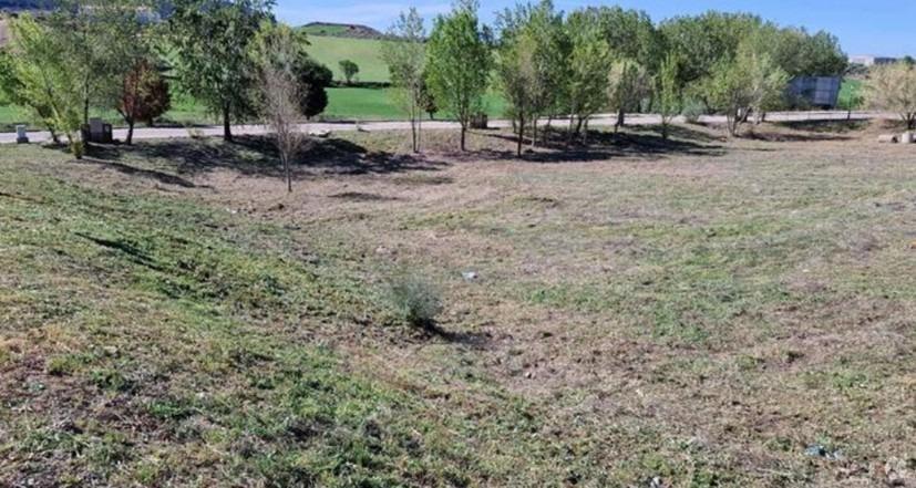 Terrain dans Tórtola de Henares, Guadalajara à vendre - Photo de l’immeuble – Image 2 sur 6