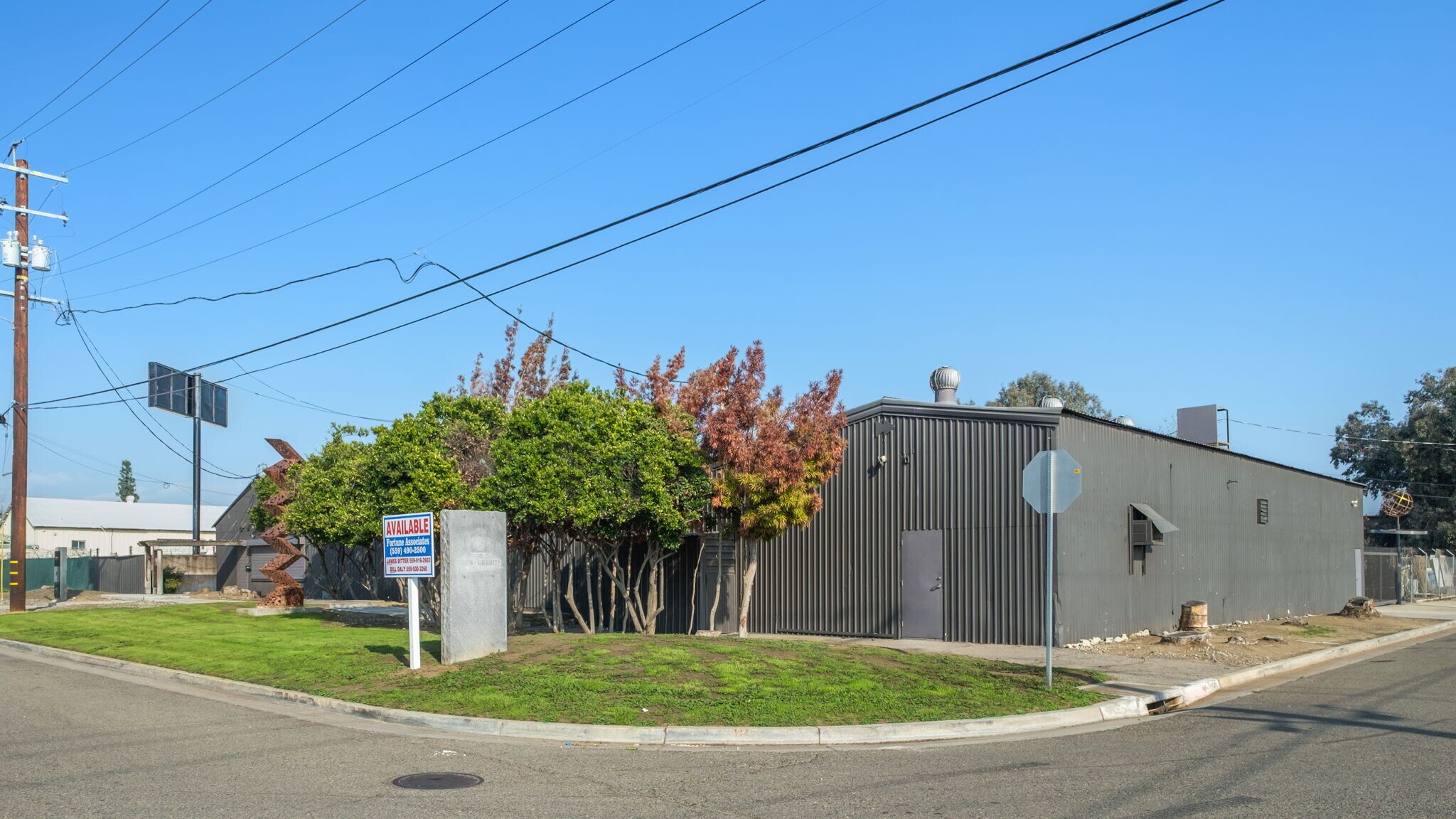 1520-1528 N Sierra Vista Ave, Fresno, CA à vendre Photo principale– Image 1 sur 22