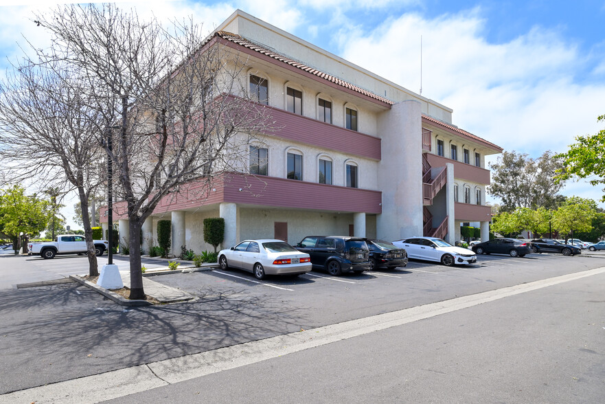 501 W Channel Islands Blvd, Port Hueneme, CA à vendre - Photo de l’immeuble – Image 3 sur 28