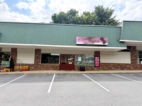 1904 Knob Creek Rd, Johnson City, TN à louer Photo intérieure– Image 1 sur 7