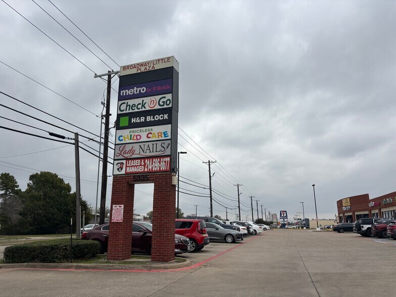 5335 Broadway Blvd, Garland, TX à louer - Photo de l’immeuble – Image 2 sur 15