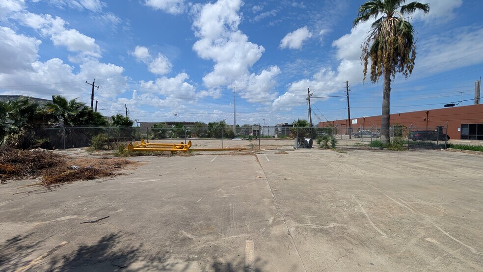 5233 Interstate 37, Corpus Christi, TX à louer - Autre – Image 3 sur 17