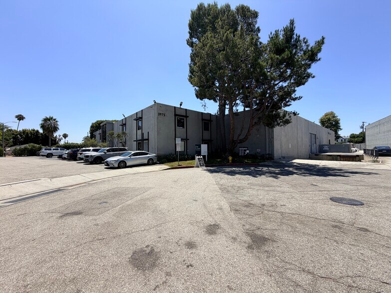 3975 Landmark St, Culver City, CA à louer - Photo de l’immeuble – Image 2 sur 17