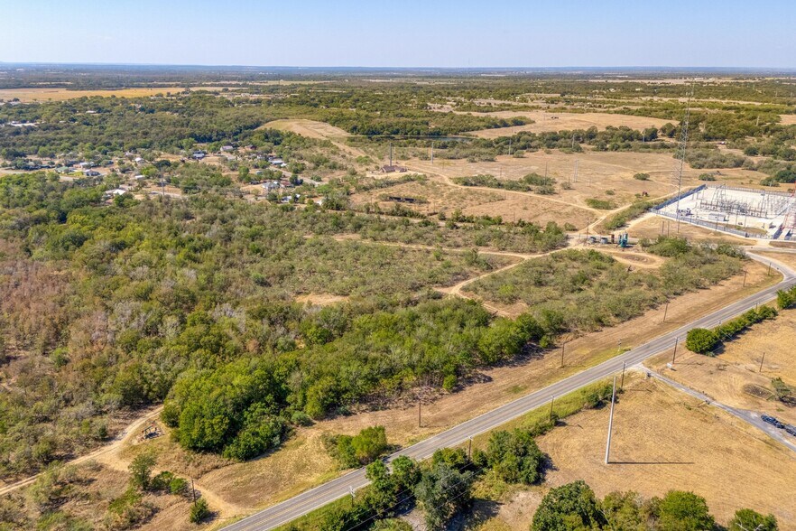 TBD HACKBERRY St, Luling, TX à vendre - Photo de l’immeuble – Image 2 sur 15