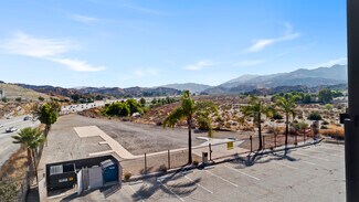 Plus de détails pour 16441 Delone St, Santa Clarita, CA - Terrain à louer