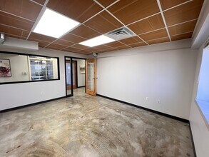 1508 Nw Vivion Rd, Kansas City, MO à louer Photo intérieure– Image 2 sur 3