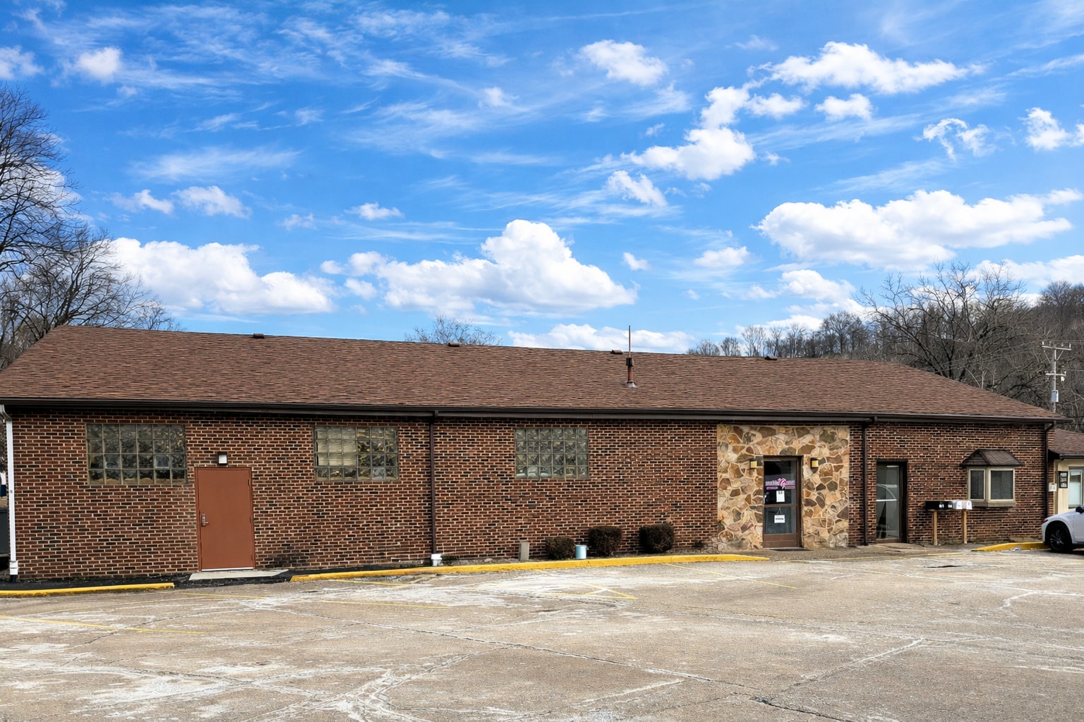 600 Park Ave, Monongahela, PA à louer Photo de l’immeuble– Image 1 sur 12