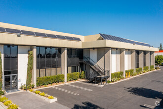 330 E Lambert Rd, Brea, CA - VUE AÉRIENNE  vue de carte - Image1