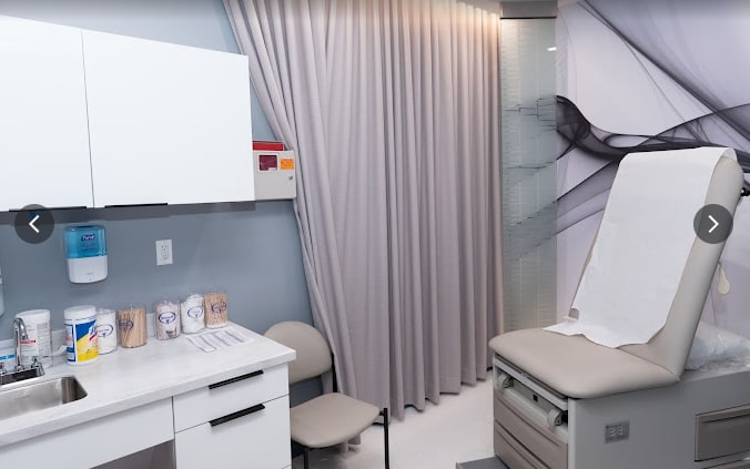 875 Utica Ave, Brooklyn, NY à louer Photo intérieure– Image 1 sur 3