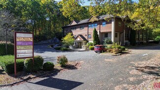 Plus de détails pour 687 Straits Tpke, Middlebury, CT - Bureau à vendre
