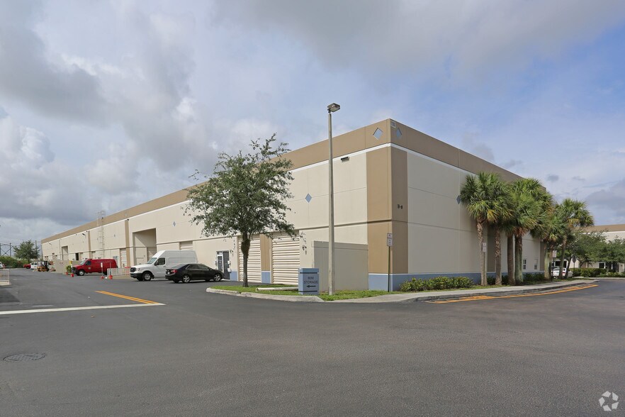 11900-11928 Miramar Pky, Miramar, FL à louer - Photo de l’immeuble – Image 2 sur 4