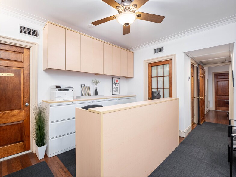 133 E 80th St, New York, NY à vendre - Photo de l’immeuble – Image 2 sur 7