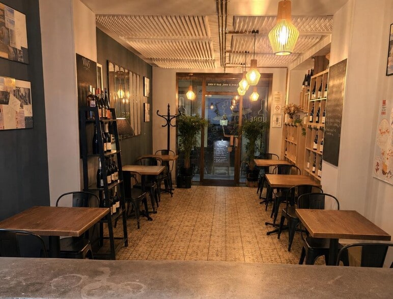 Rue Du Chateau D'Eau, Paris à louer - Photo de l’immeuble – Image 2 sur 3
