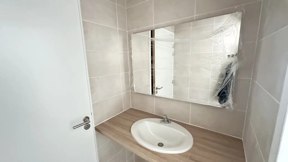 Bureau dans Eysines à louer - Photo de l’immeuble – Image 3 sur 10