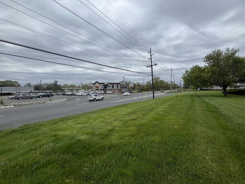 1251 US 22, Bridgewater, NJ à louer - Photo de l’immeuble – Image 1 sur 37