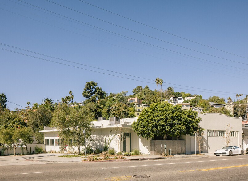 1825 Hyperion Ave, Los Angeles, CA à louer - Photo de l’immeuble – Image 3 sur 22