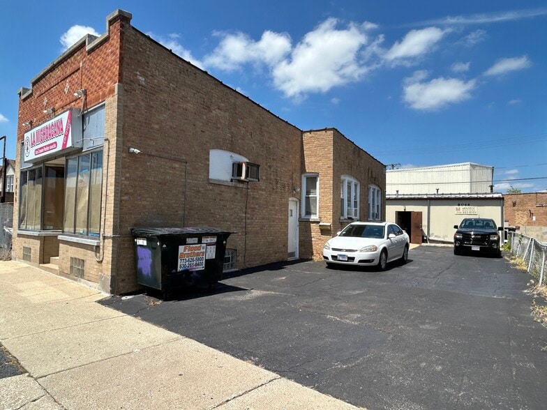 8044 Grand Ave, River Grove, IL à vendre - Photo de l’immeuble – Image 3 sur 11