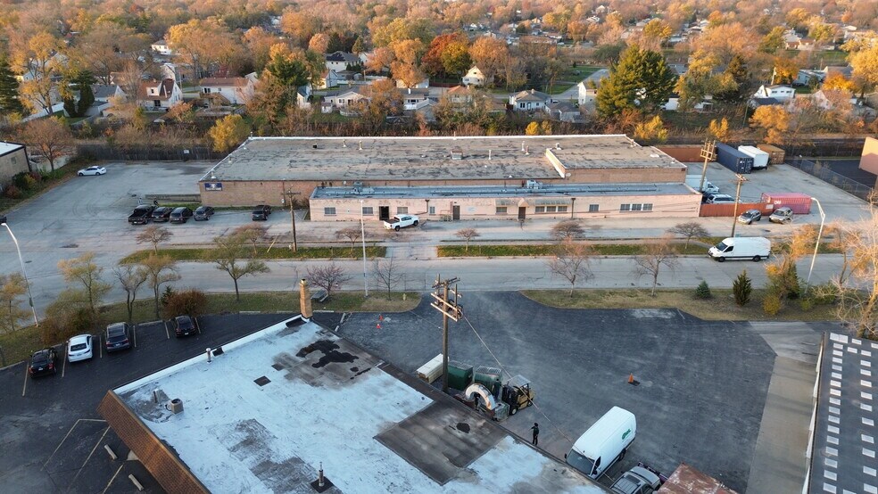 600-612 E Western Ave, Lombard, IL à louer - Photo de l’immeuble – Image 3 sur 6