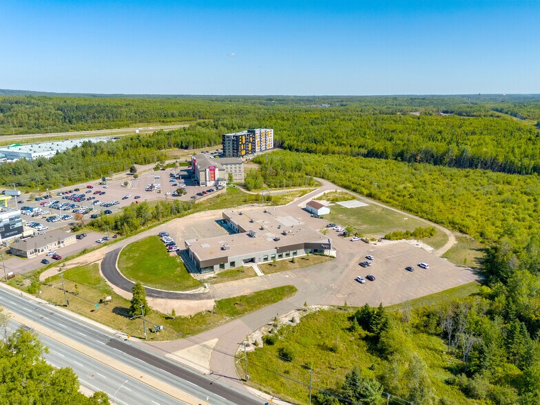 555 Mapleton Rd, Moncton, NB à louer - Photo de l’immeuble – Image 2 sur 15