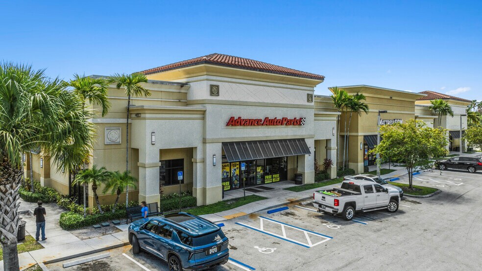 5900 S State Road 7, Lake Worth, FL à louer - Photo de l’immeuble – Image 3 sur 6