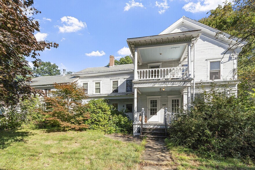 68 Brattleboro Road, Hinsdale, NH à vendre - Photo de l’immeuble – Image 3 sur 7