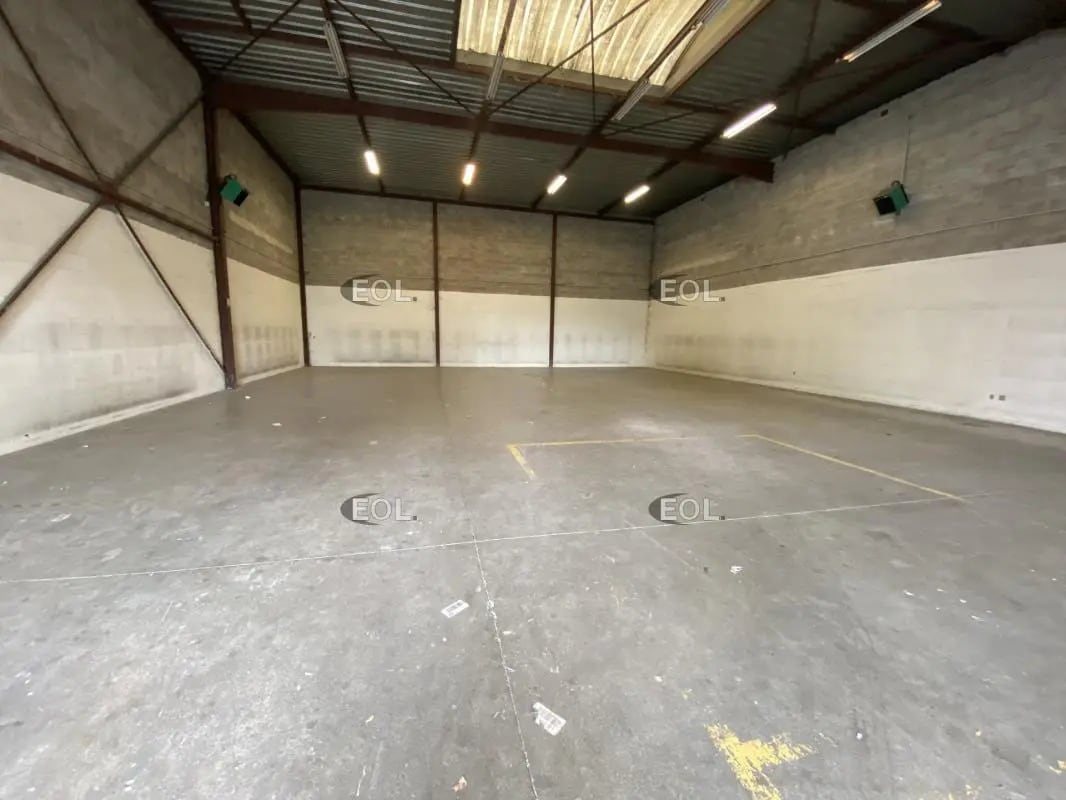 Local d’activités dans Chilly-Mazarin à louer Photo intérieure– Image 1 sur 6