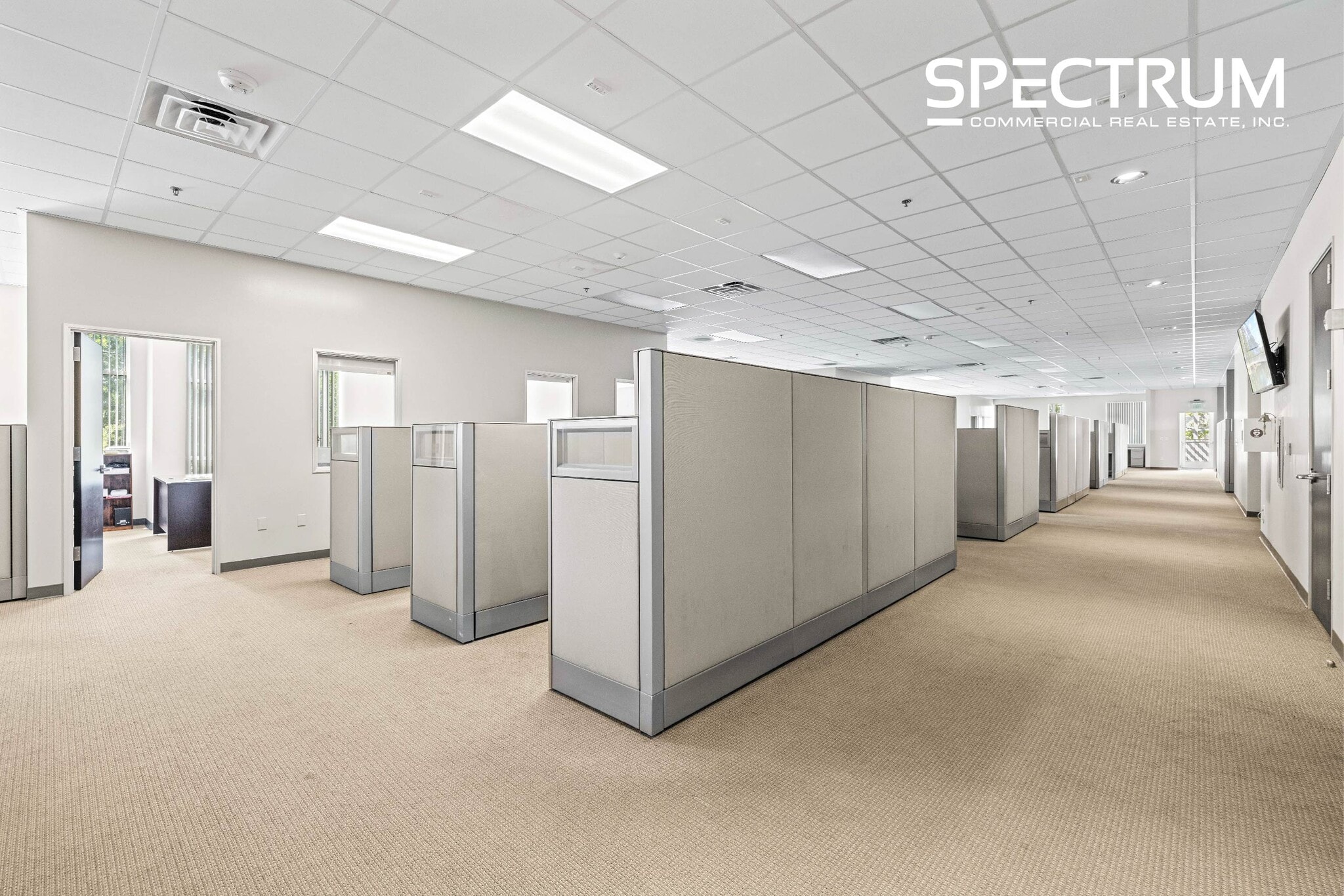 25106 Avenue Tibbitts, Valencia, CA à vendre Photo de l’immeuble– Image 1 sur 7